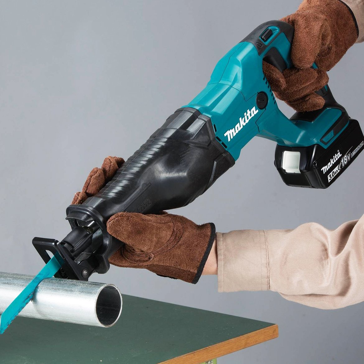 Makita XT1501 18-Volt 3,0Ah 15-teiliges Lithium-Ionen Akku-Werkzeug-Set